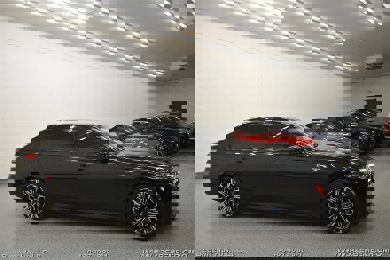 Used 2024 BMW i7 M70 w/ Executive Package image 7