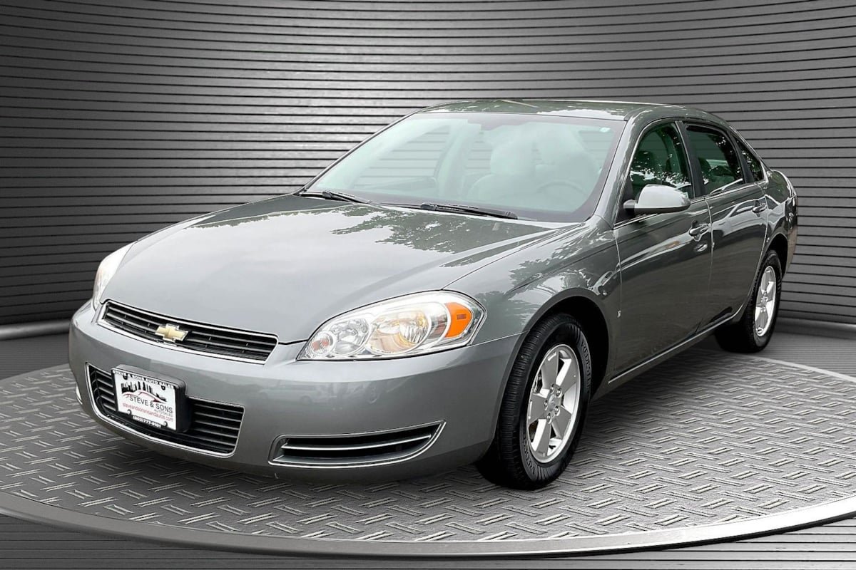 Used 2008 Chevrolet Impala LT FWD image 3