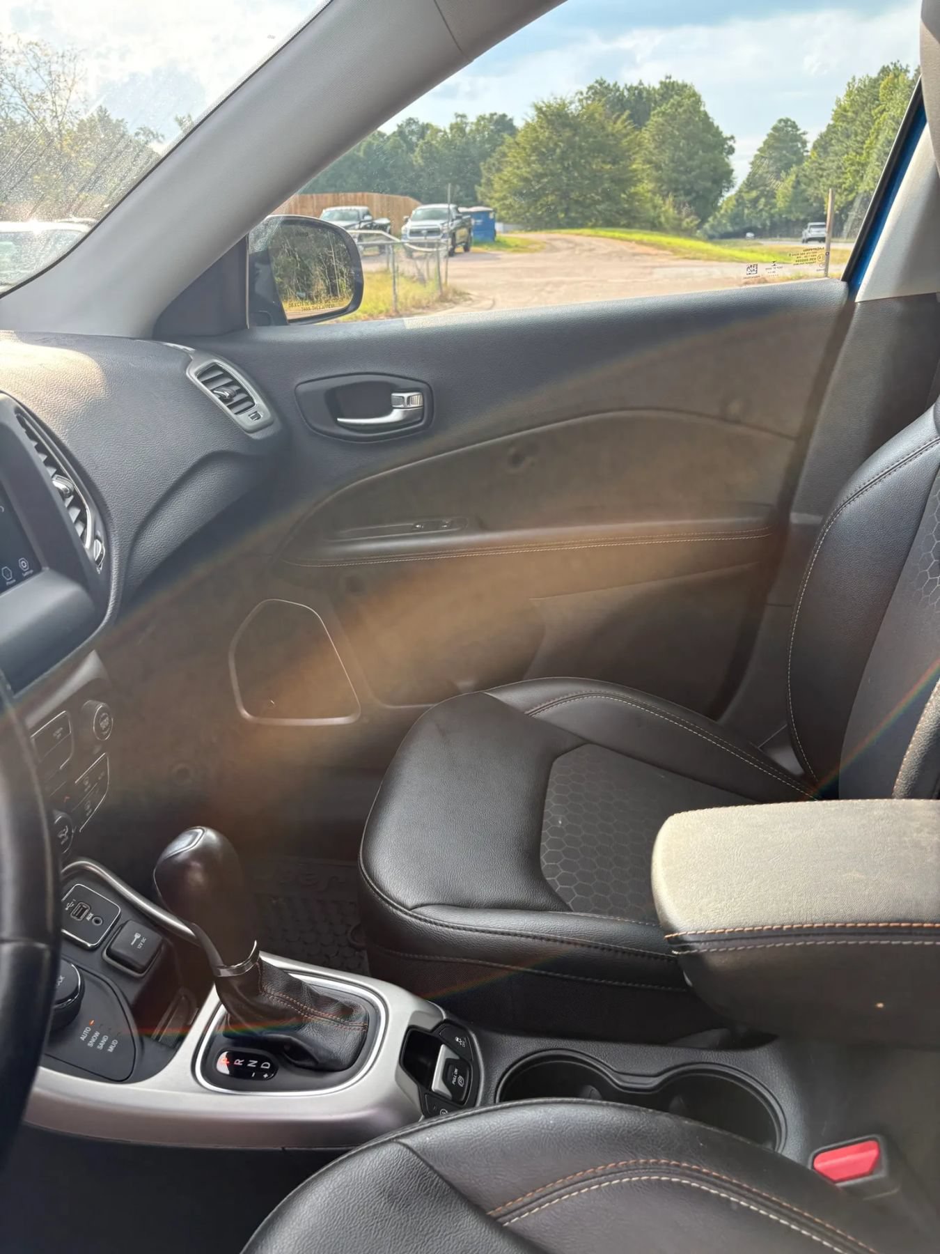 Used 2021 Jeep Compass Latitude w/ Sun and Sound Group AWD/4WD image 41