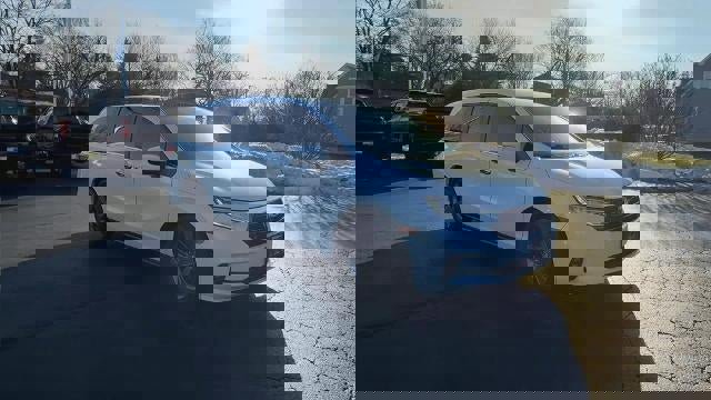 Used 2021 Honda Odyssey EX image 2