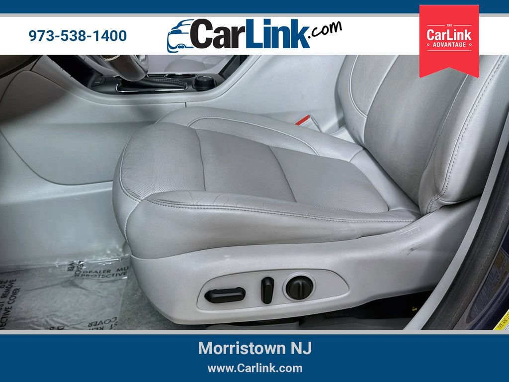 Used 2018 GMC Acadia SLT w/ LPO, Cargo Package AWD/4WD image 23