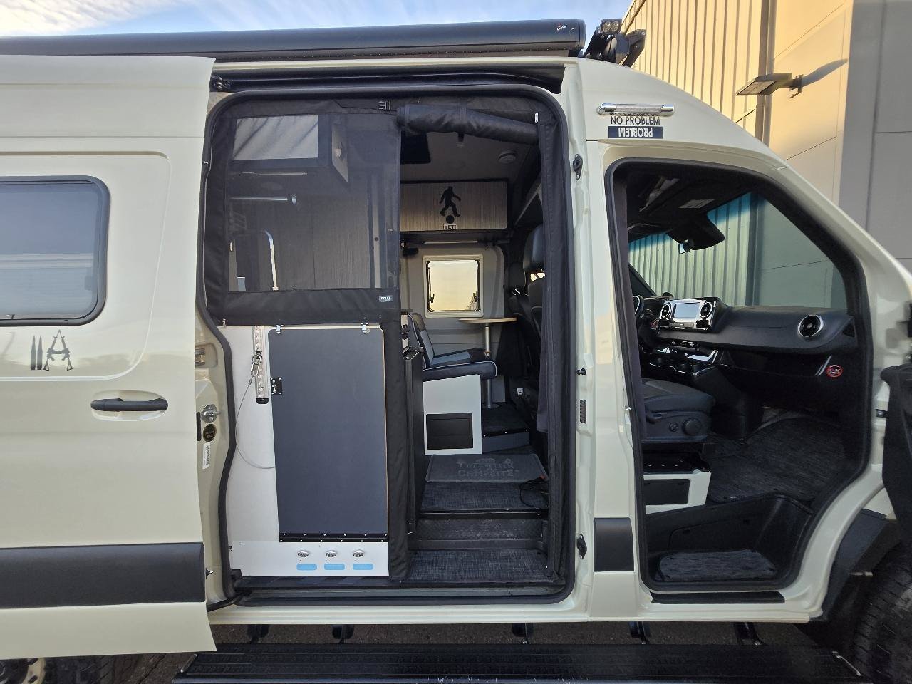 Used 2020 Mercedes-Benz Sprinter 2500 image 48