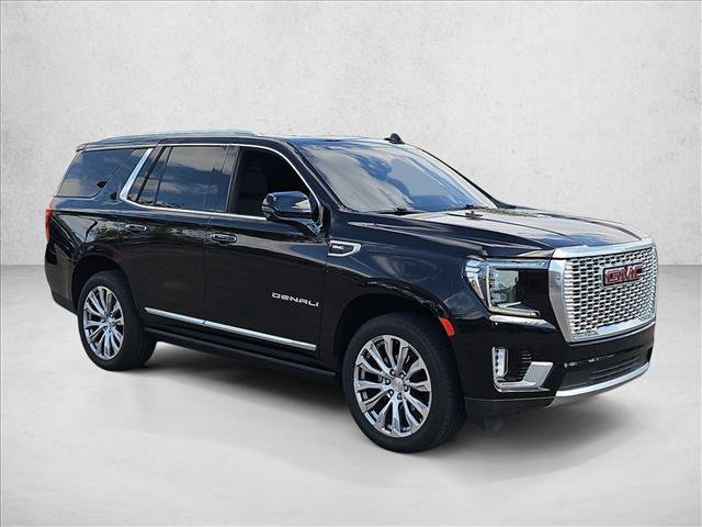 Used 2022 GMC Yukon Denali w/ Advanced Technology Package AWD/4WD image 3