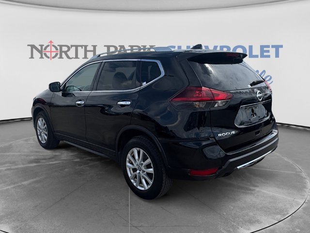 Used 2018 Nissan Rogue SV FWD image 5