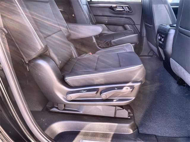 New 2026 Chevrolet Suburban Premier image 34