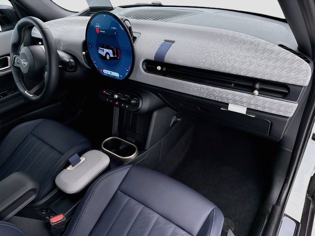 Certified 2026 MINI Cooper 4-Door Hardtop FWD image 19
