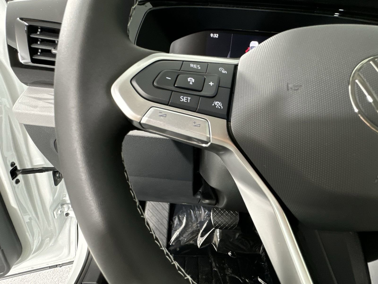 Used 2024 Volkswagen Taos S image 12