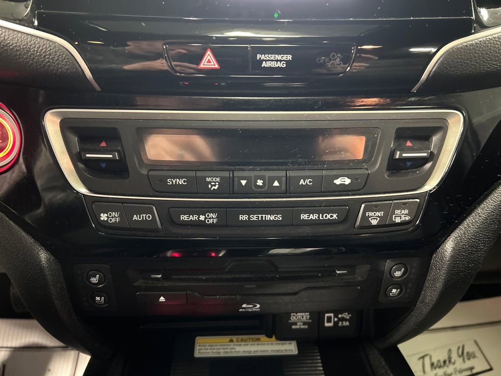 Used 2022 Honda Pilot Black Edition image 17
