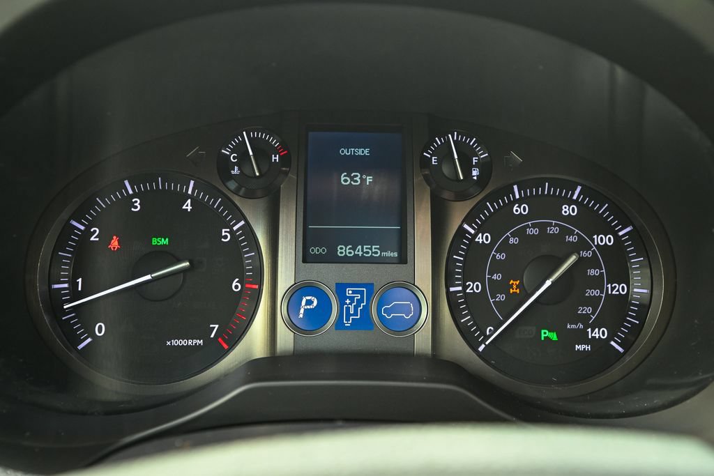 Used 2017 Lexus GX 460 Premium w/ Premium Package AWD/4WD image 39