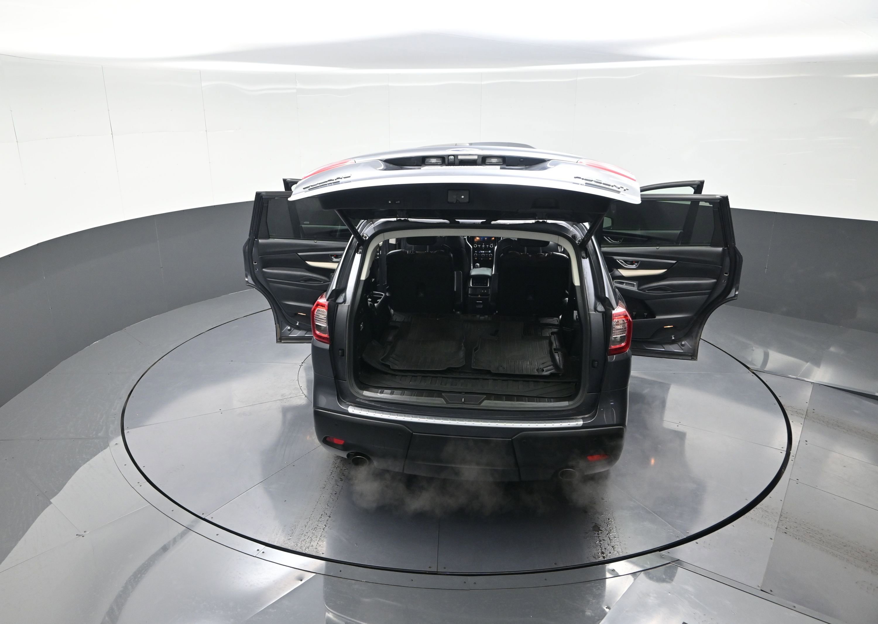 Used 2022 Subaru Ascent Limited image 13