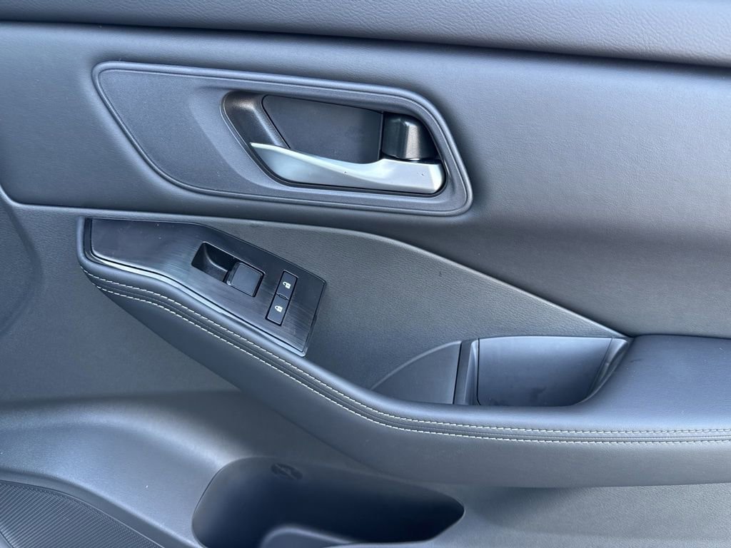 New 2026 Nissan Rogue SV FWD image 17