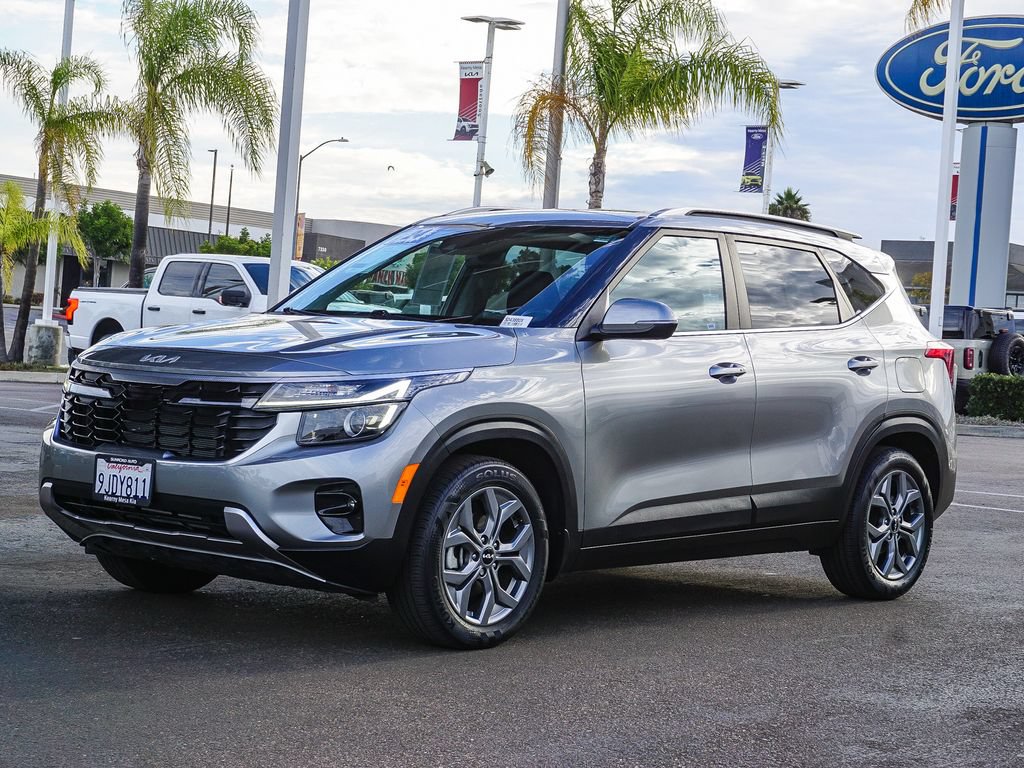 Certified 2024 Kia Seltos S FWD image 3