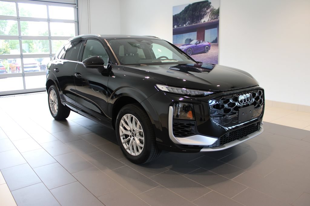 New 2026 Audi Q3 quattro 2.0T AWD/4WD image 2