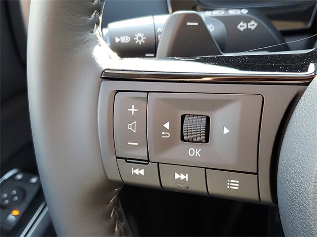 New 2025 Nissan Pathfinder SL image 11