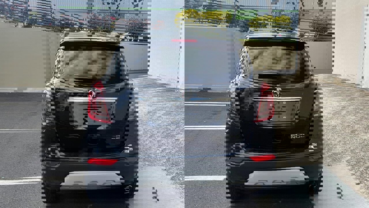 Used 2020 Buick Encore Preferred w/ Safety Package image 5