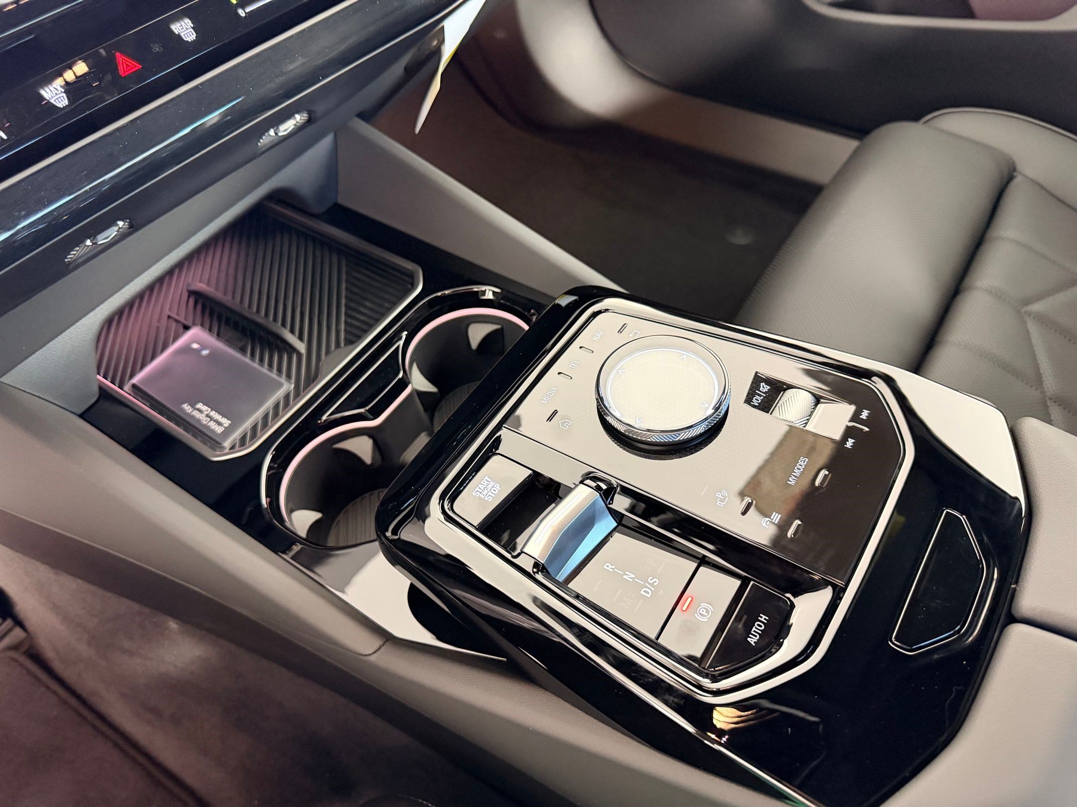 New 2026 BMW 530i RWD image 17