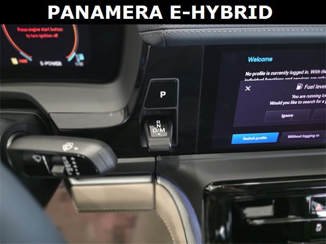 Used 2026 Porsche Panamera 4 image 25