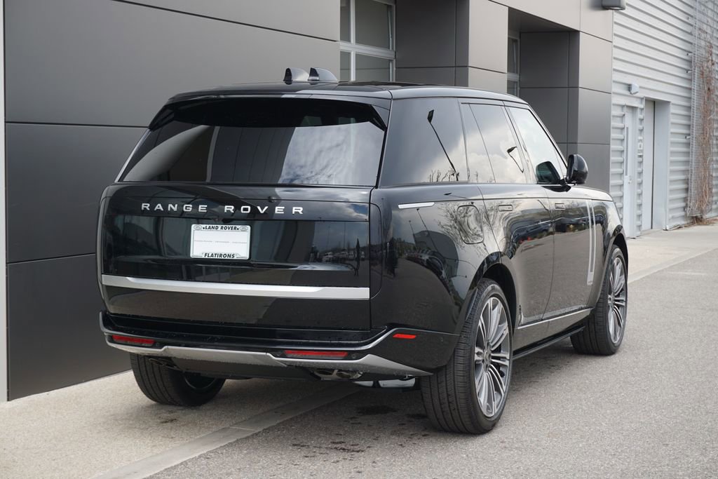New 2025 Land Rover Range Rover Autobiography image 2