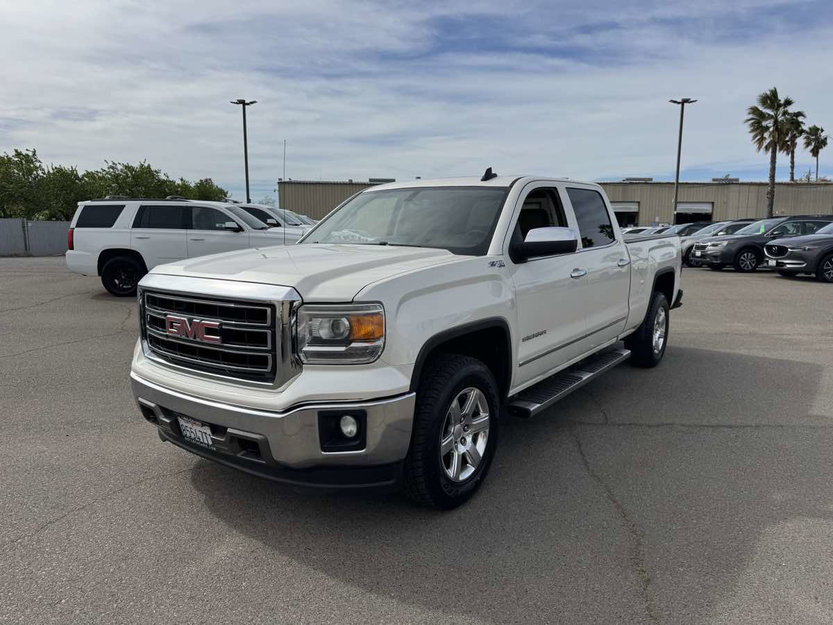 Used 2015 GMC Sierra 1500 SLT w/ Suspension Package, Off-Road image 5