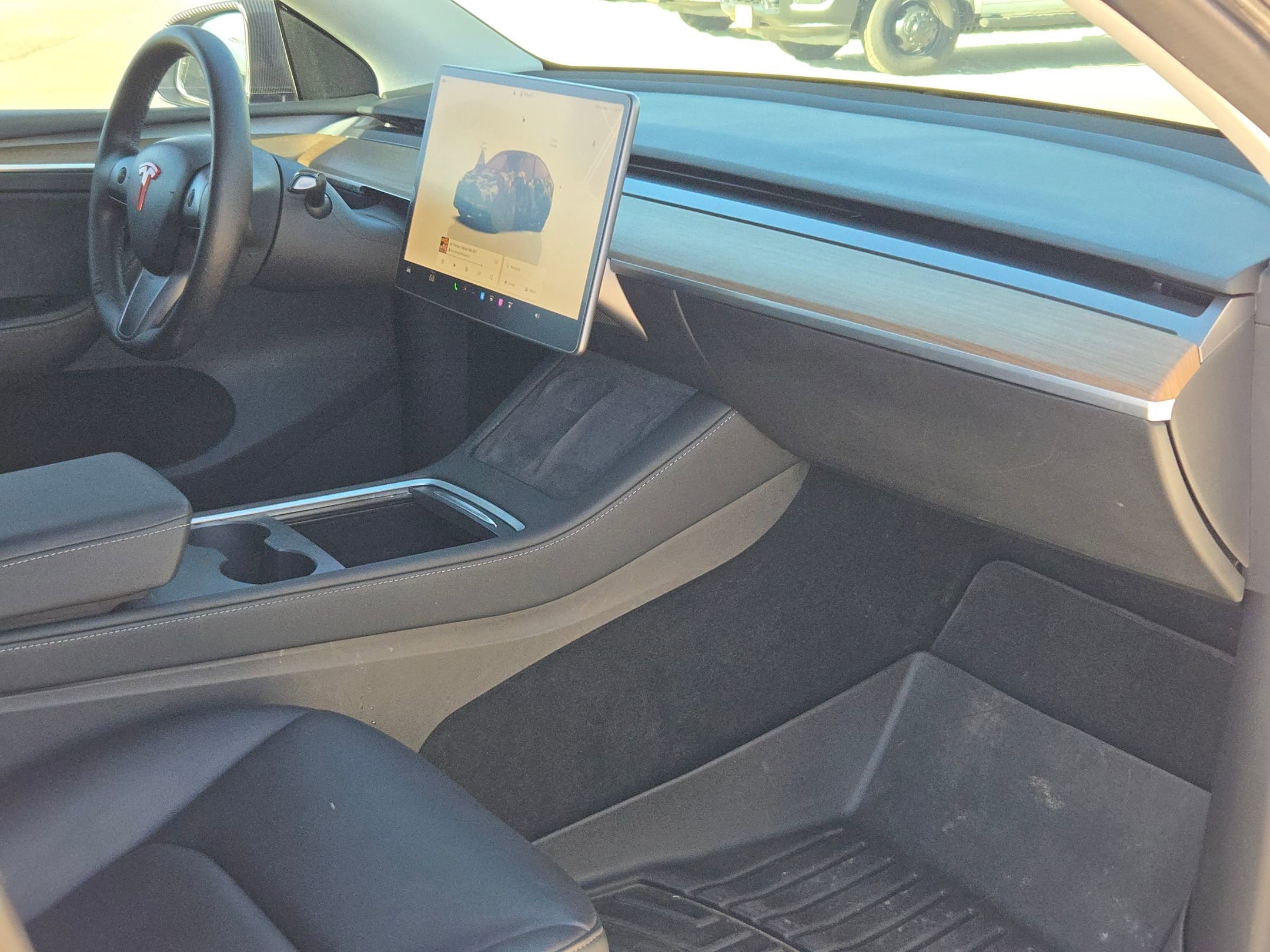 Used 2023 Tesla Model Y Performance image 29