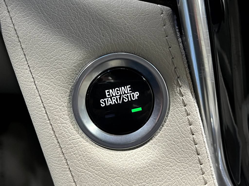 Used 2017 Cadillac Escalade Luxury AWD/4WD image 25