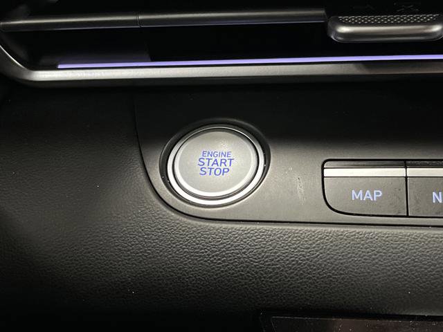 Used 2023 Hyundai Elantra Limited FWD image 22