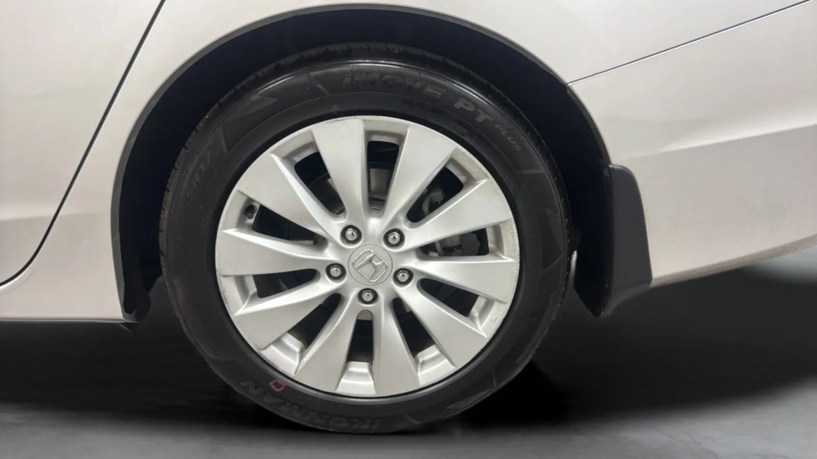 Used 2013 Honda Accord EX-L image 29