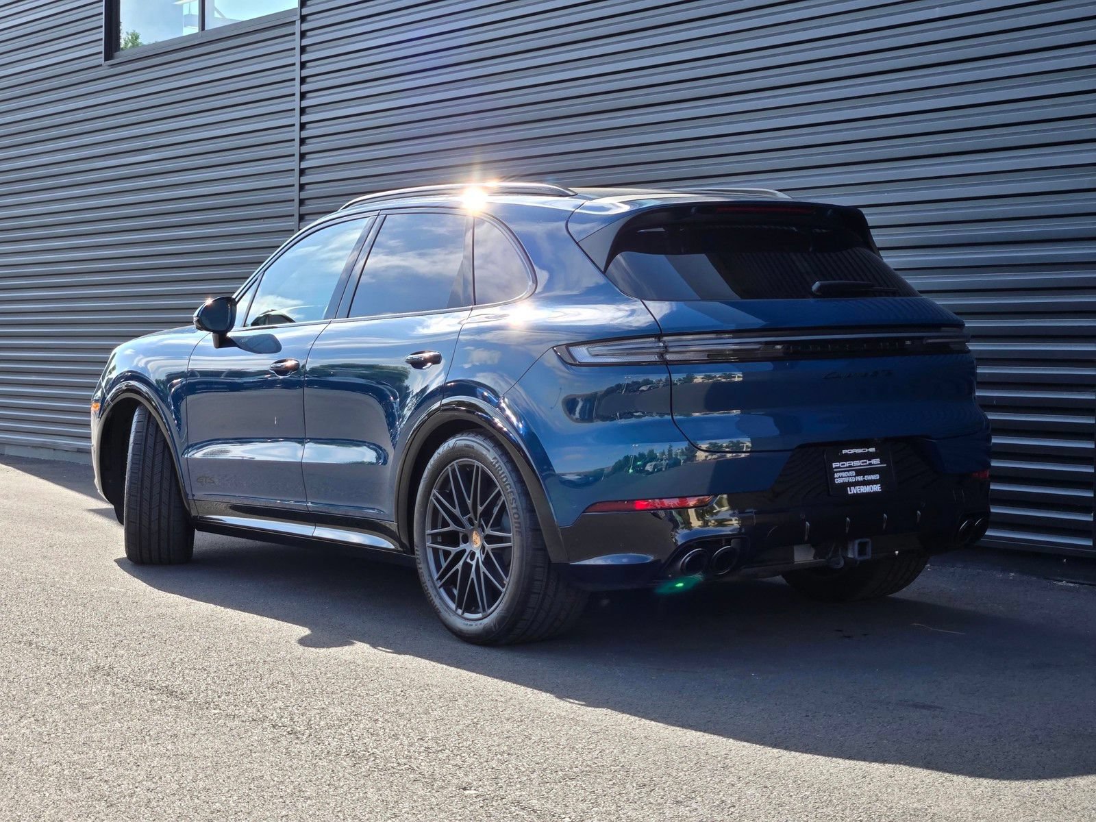 Certified 2026 Porsche Cayenne GTS AWD/4WD image 3