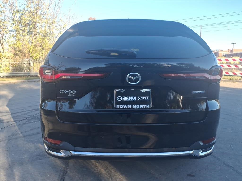 Used 2024 MAZDA CX-90 Plug-In Hybrid w/ Premium Plus image 4