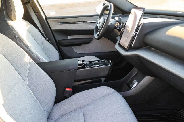 New 2025 Volvo EX30 Ultra w/ Protection Package Premier AWD/4WD image 12