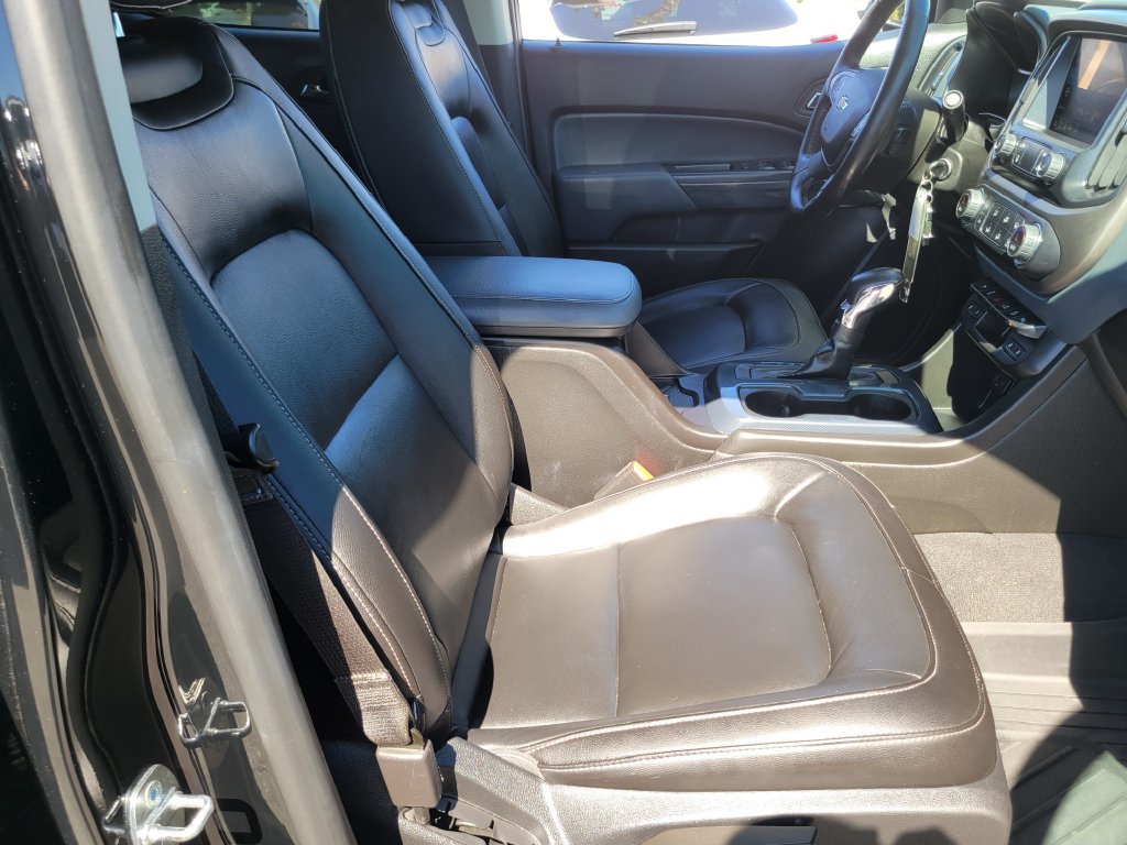 Used 2022 Chevrolet Colorado Z71 w/ Z71 Midnight Edition AWD/4WD image 19
