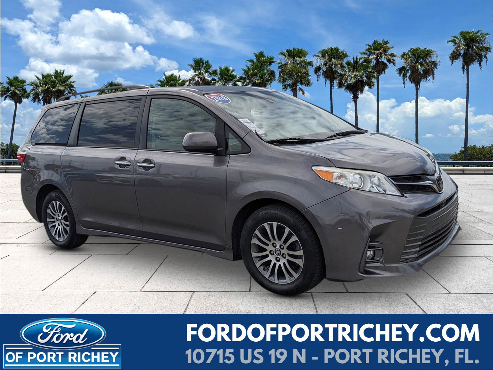 Used 2018 Toyota Sienna XLE Premium