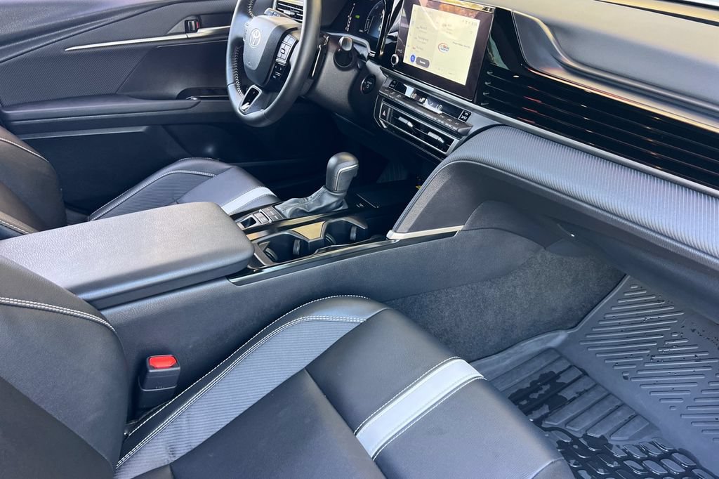 Certified 2025 Toyota Camry SE FWD image 17