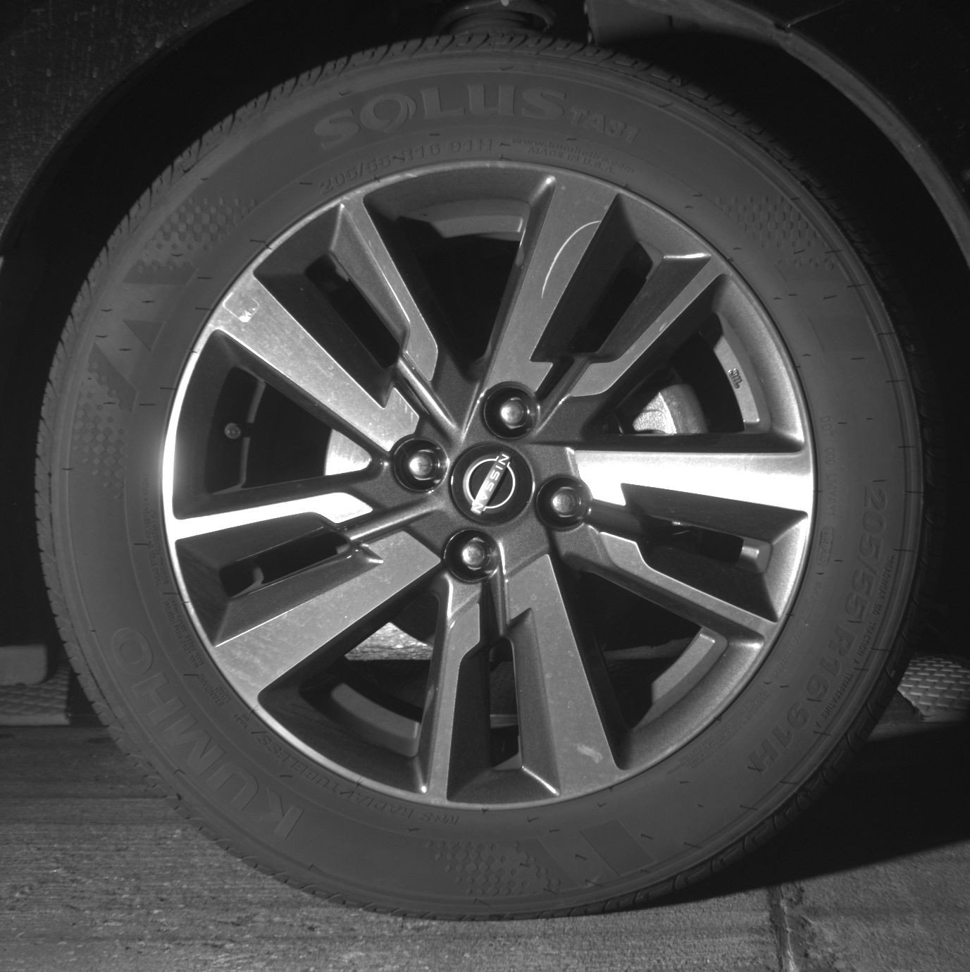 Used 2025 Nissan Versa SV image 13