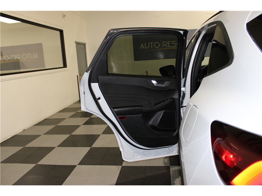 Used 2025 Ford Escape ST-Line Select image 14