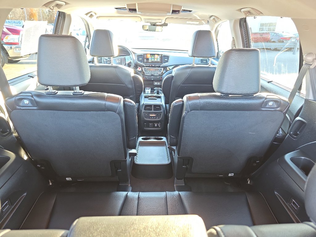 Used 2021 Honda Pilot Touring image 7