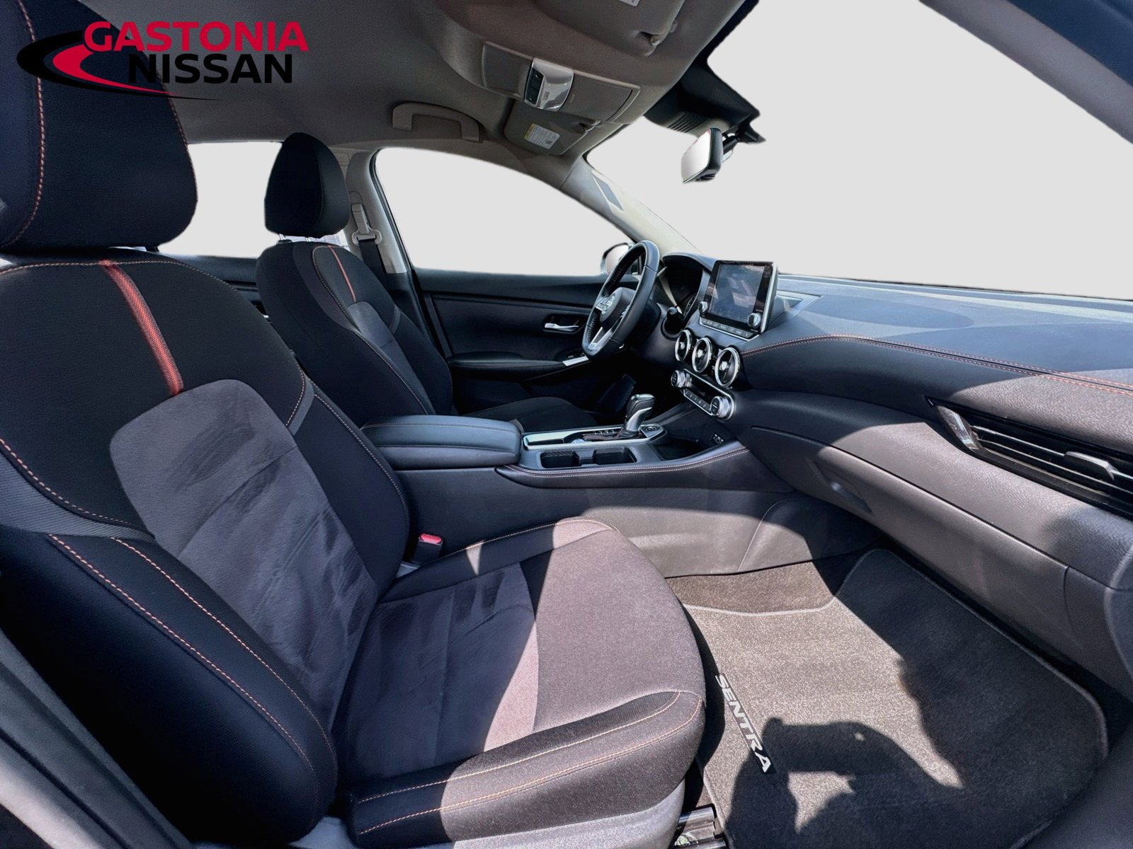 Used 2022 Nissan Sentra SR w/ Electronics Package FWD image 35