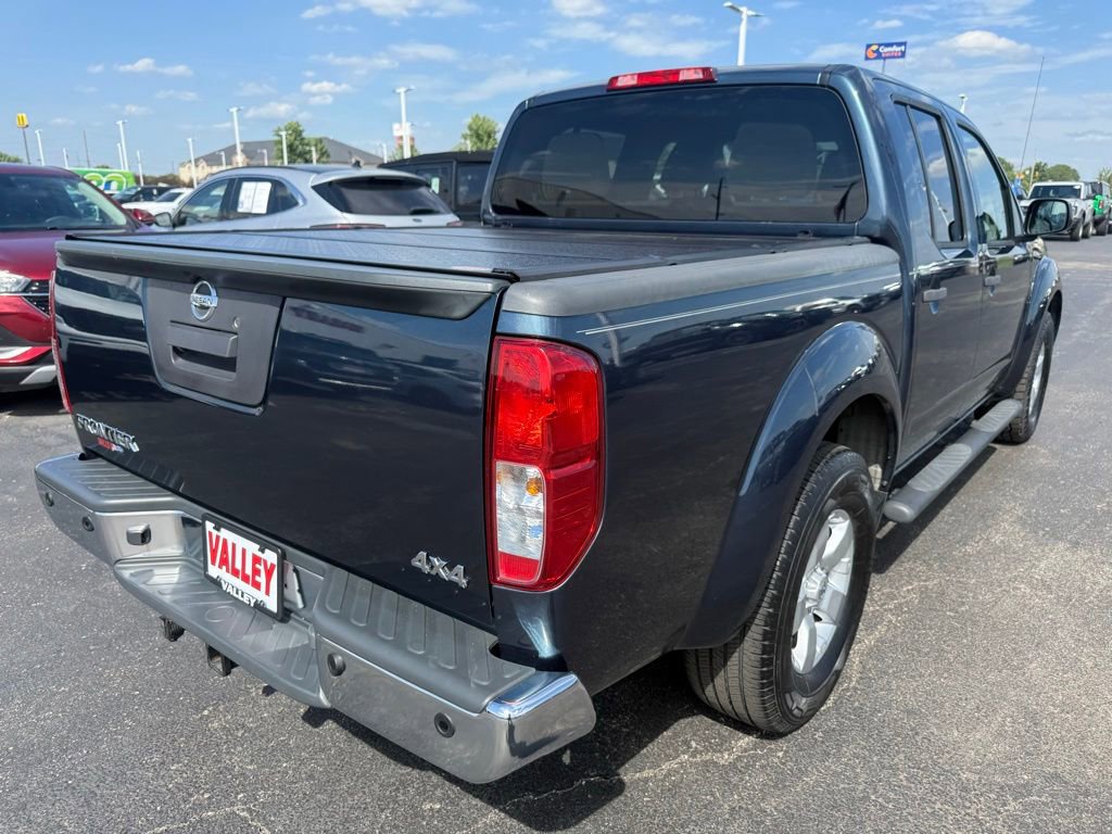 Used 2013 Nissan Frontier SV w/ SV Value Truck Pkg AWD/4WD image 3