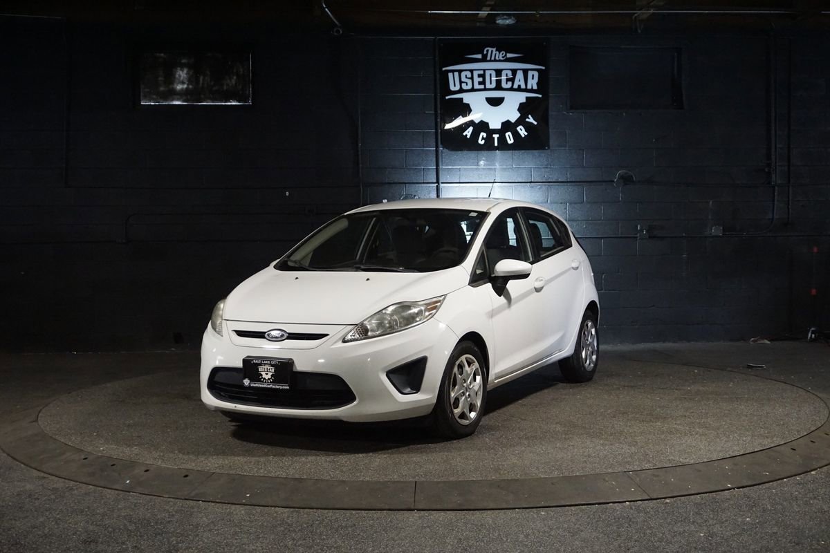 Used 2013 Ford Fiesta S FWD image 1
