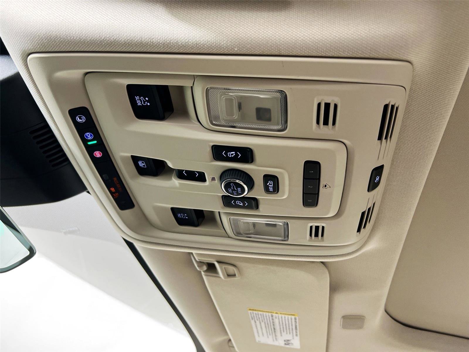 Used 2024 GMC Yukon Denali w/ Denali Reserve Package AWD/4WD image 14