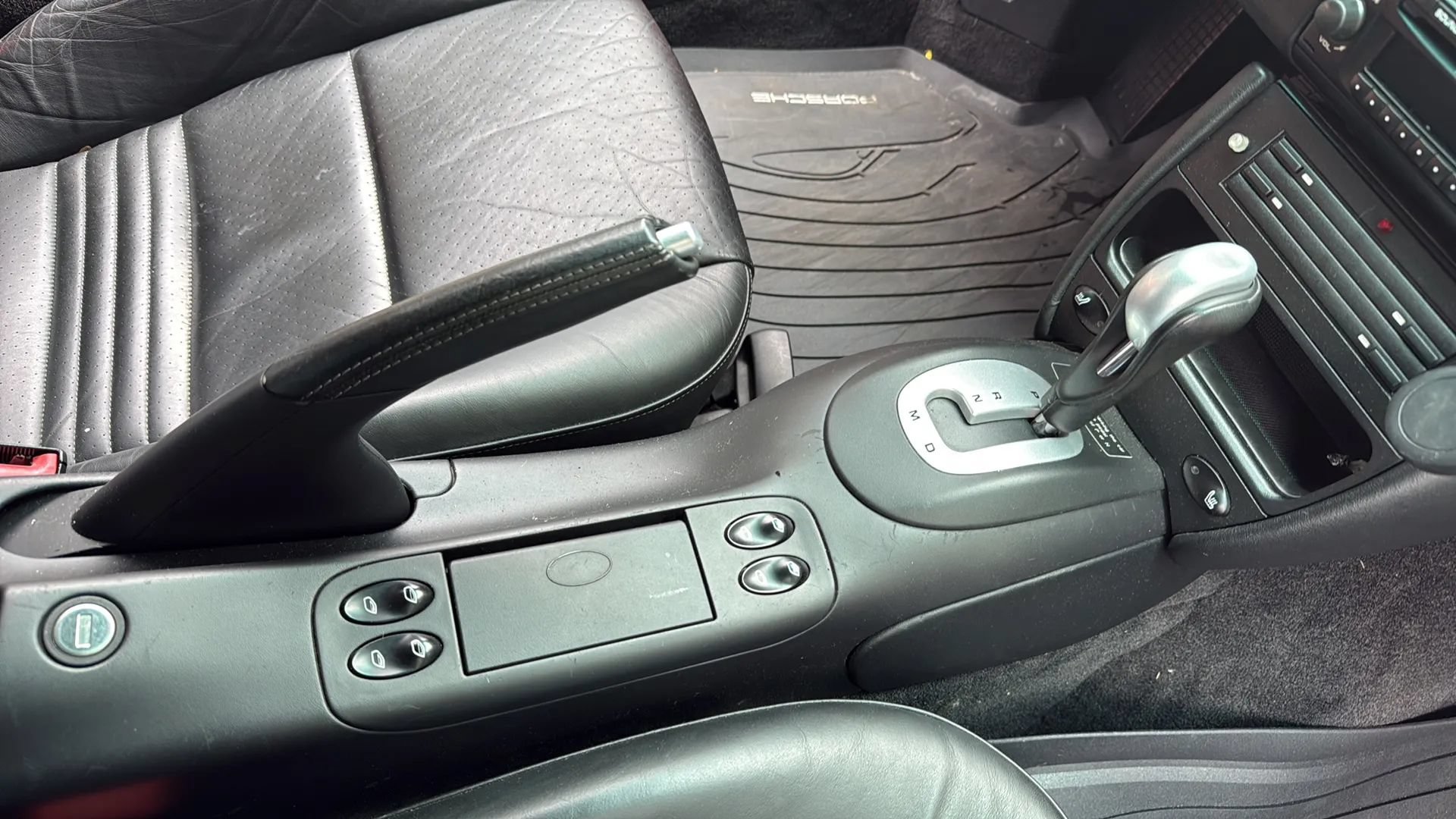Used 2003 Porsche 911 Carrera 4 AWD/4WD image 51