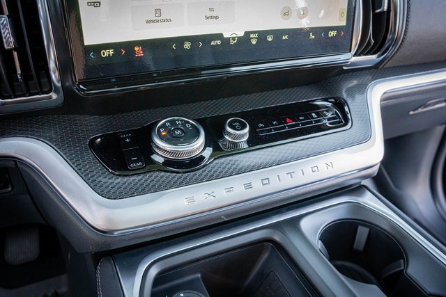 New 2025 Ford Expedition Max Platinum image 24