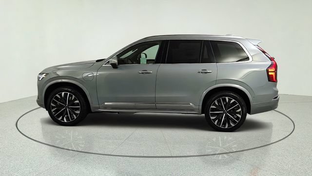 New 2026 Volvo XC90 T8 Plus w/ Protection Package Premier AWD/4WD image 4
