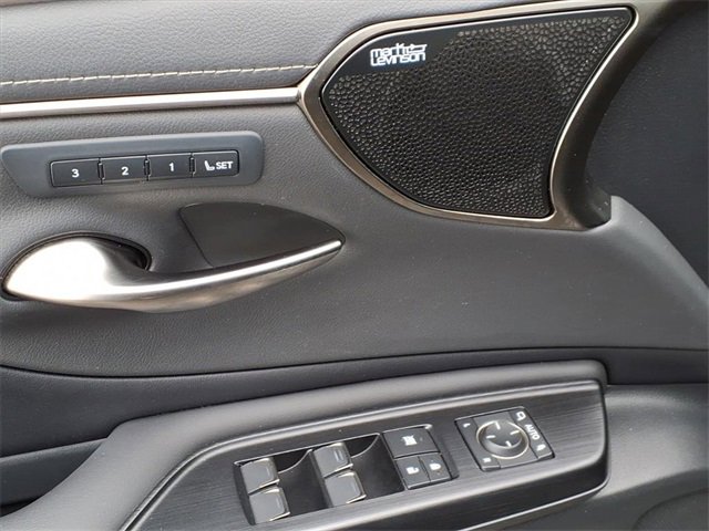 Used 2021 Lexus ES 350 F Sport image 16