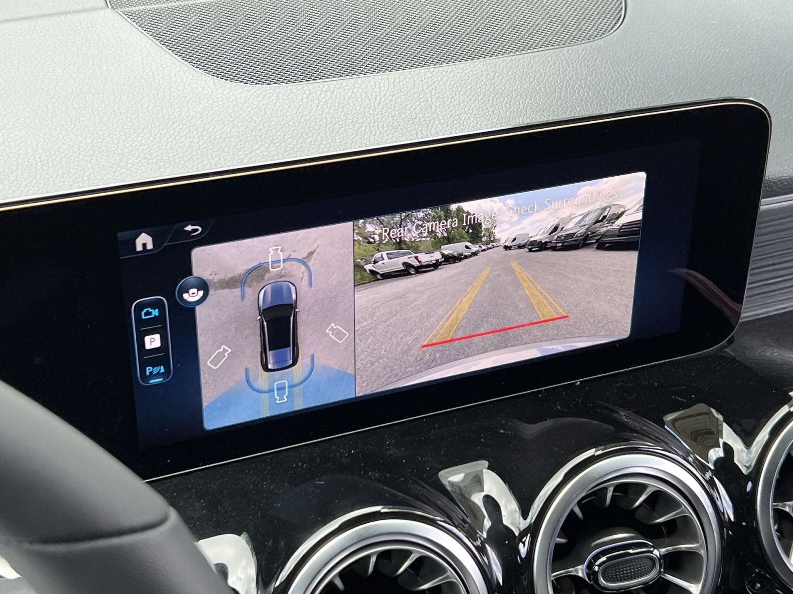 New 2026 Mercedes-Benz GLB 250 4MATIC image 24