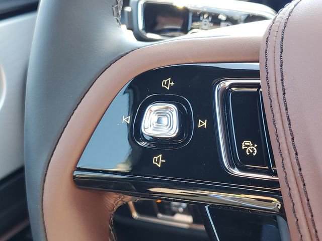 New 2026 Lincoln Aviator Reserve AWD/4WD image 15