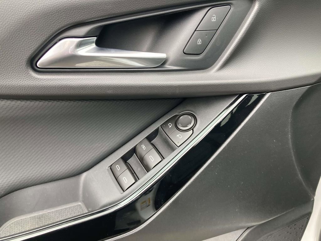 New 2026 Chevrolet Equinox LT image 15