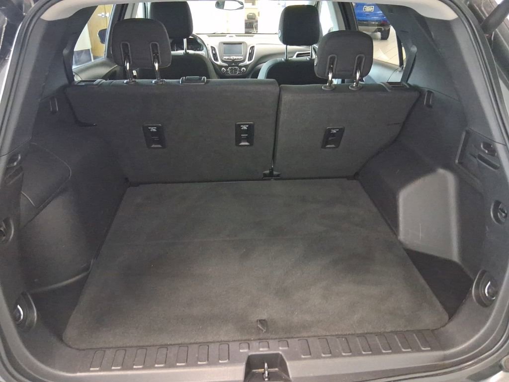 Used 2018 Chevrolet Equinox LT image 18