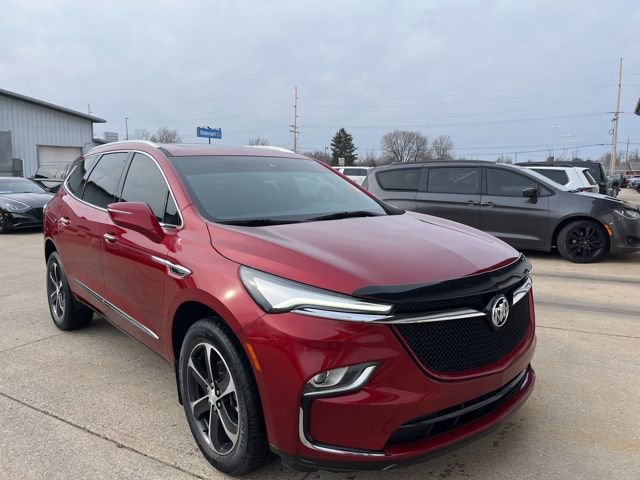 Used 2022 Buick Enclave Essence w/ Experience Buick Package image 3