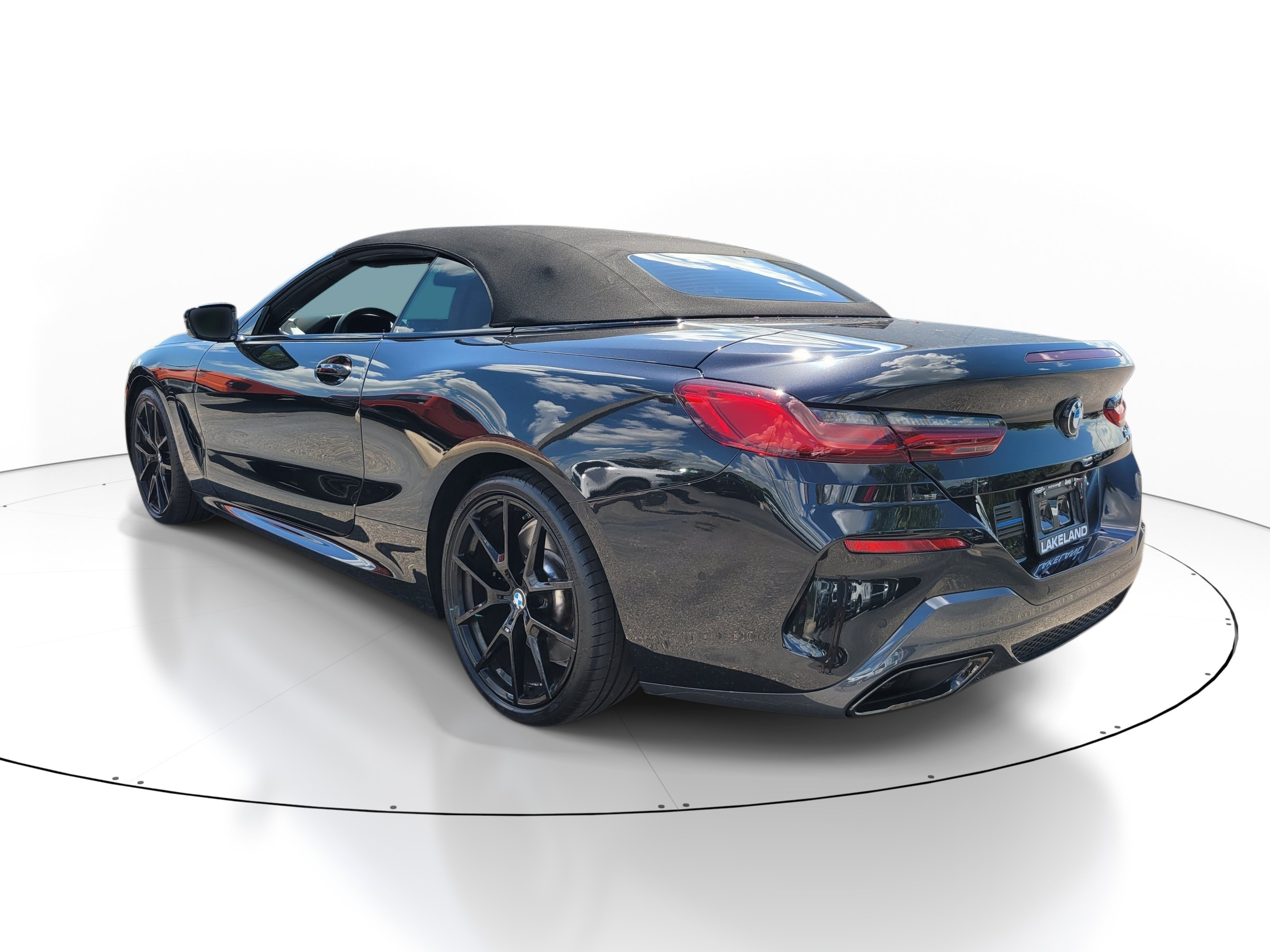 Used 2025 BMW 840i Convertible w/ M Sport Professional Package RWD image 6